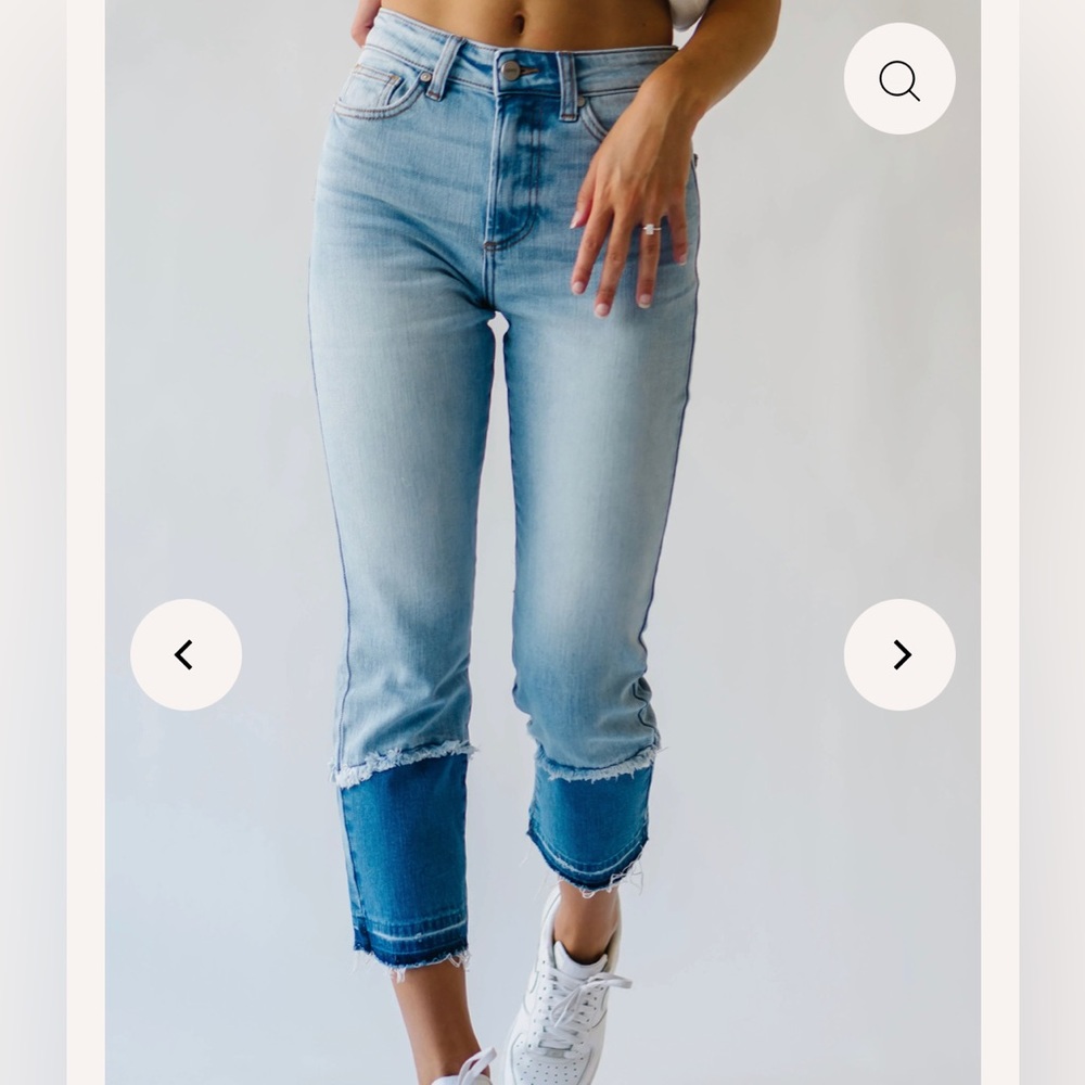 NWT High Rise Crop Straight Jean in Medium Blue